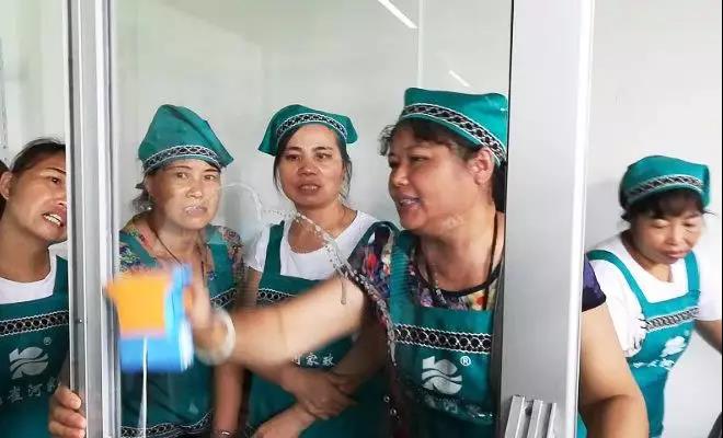 ��ķ��ɩ��¯����ɳ�̬����ȸ����ĩ��ѵ�е�æ��